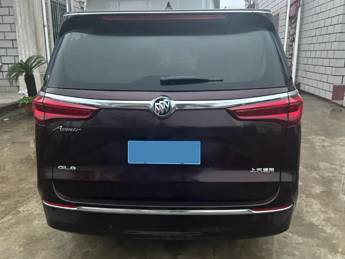 2022 Buick GL8 2.0T 237HP L4 9AT,autocango,china used car exporter,china ev exporter,chinese used car exporter,chinese used ev exporter