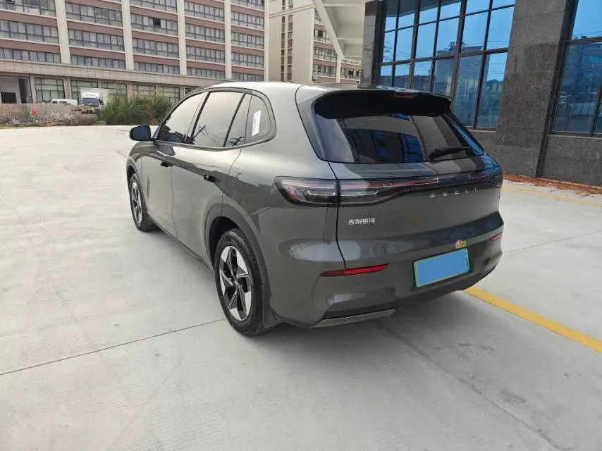 2024 Geely Emgrand L HiP 1.5T 181HP L4 3DHT PHEV 15.5KWH,autocango,china used car exporter,china ev exporter,chinese used car exporter,chinese used ev exporter