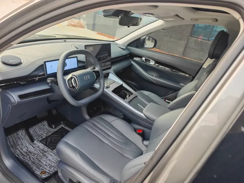 2024 Geely Emgrand L HiP 1.5T 181HP L4 3DHT PHEV 15.5KWH,autocango,china used car exporter,china ev exporter,chinese used car exporter,chinese used ev exporter