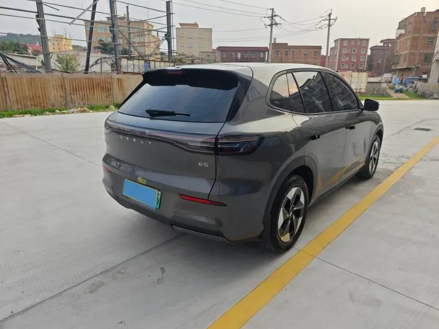 2024 Geely Emgrand L HiP 1.5T 181HP L4 3DHT PHEV 15.5KWH,autocango,china used car exporter,china ev exporter,chinese used car exporter,chinese used ev exporter