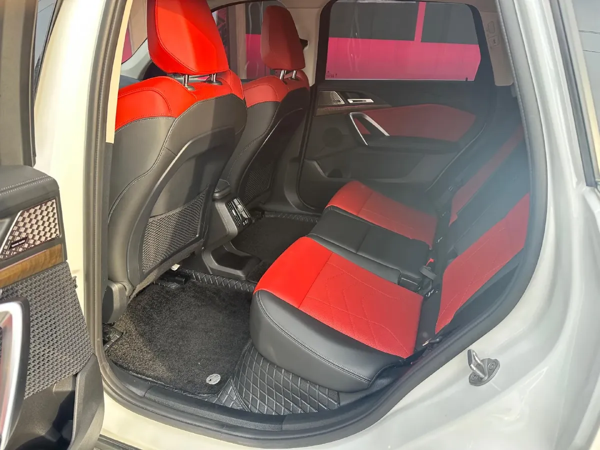 2023 BMW iX1 BEV 66.45KWH,autocango,china used car exporter,china ev exporter,chinese used car exporter,chinese used ev exporter