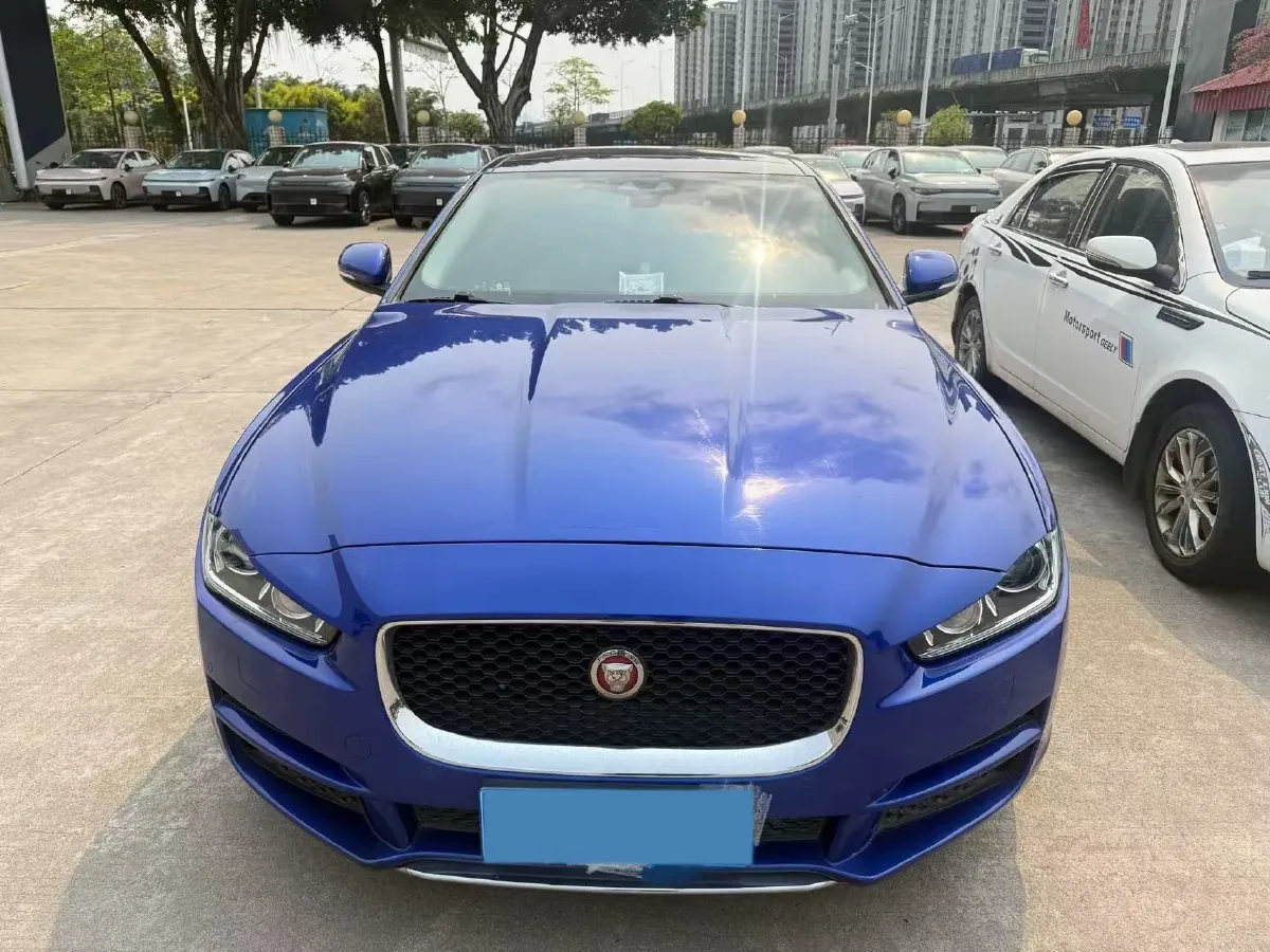 2018 Jaguar XEL 2.0T 200HP L4 8AT,autocango,china used car exporter,china ev exporter,chinese used car exporter,chinese used ev exporter