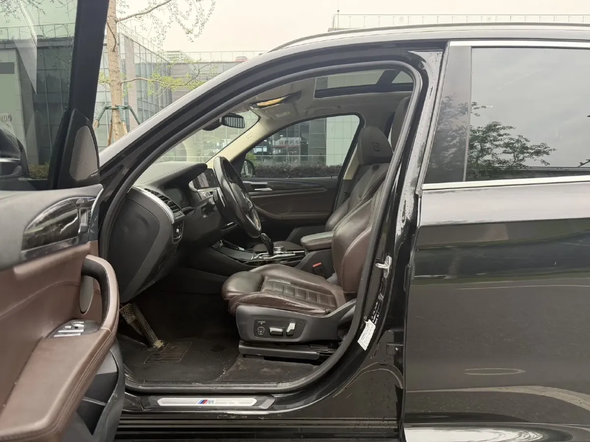 2021 BMW X3 2.0T 252HP L4 8AT,autocango,china used car exporter,china ev exporter,chinese used car exporter,chinese used ev exporter