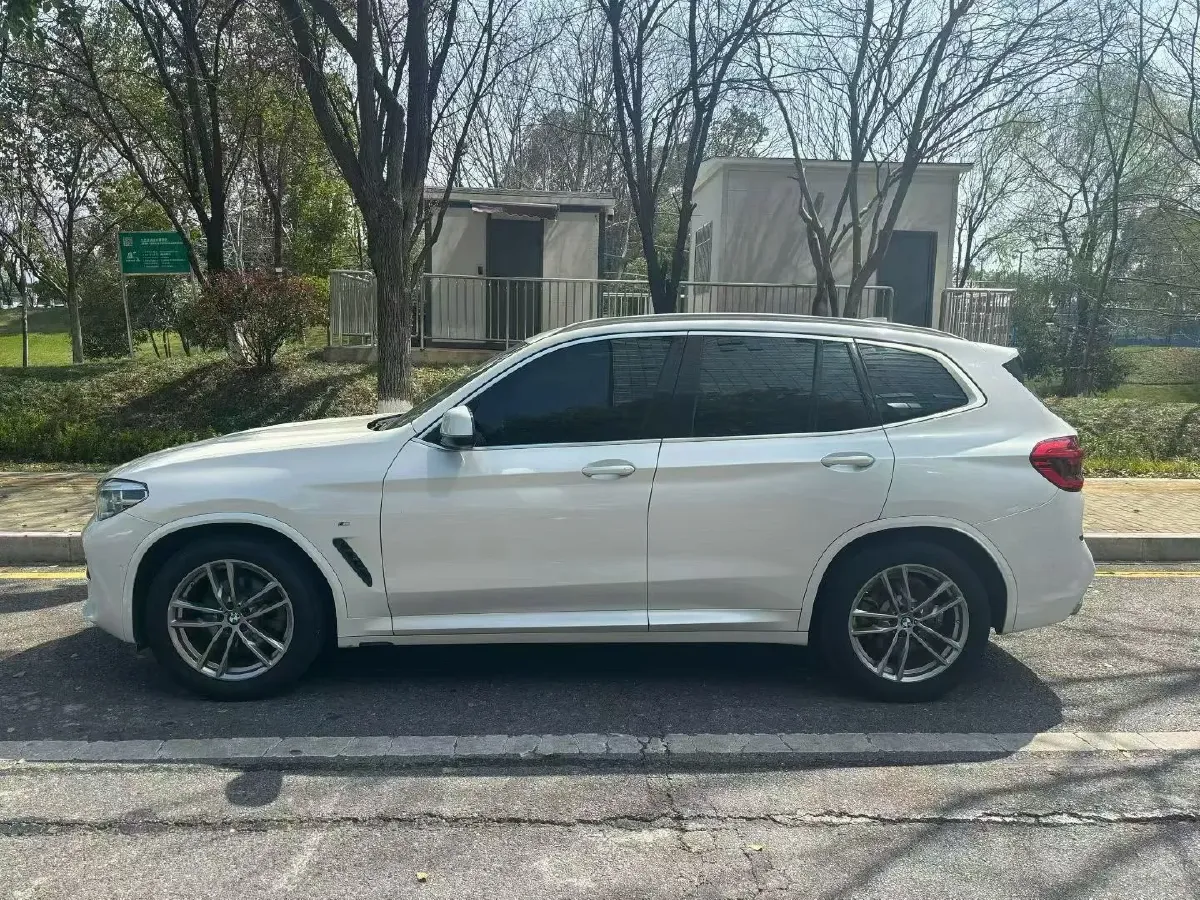 2021 BMW X3 2.0T 224HP L4 8AT,autocango,china used car exporter,china ev exporter,chinese used car exporter,chinese used ev exporter
