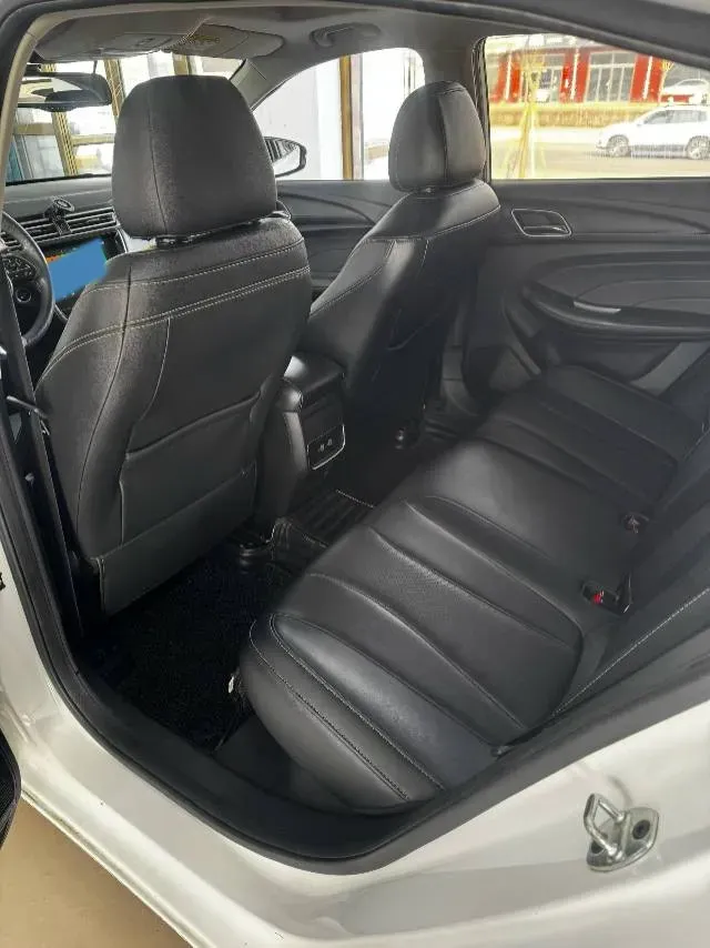 2019 Roewe i5 1.5L 120HP L4 CVT,autocango,china used car exporter,china ev exporter,chinese used car exporter,chinese used ev exporter