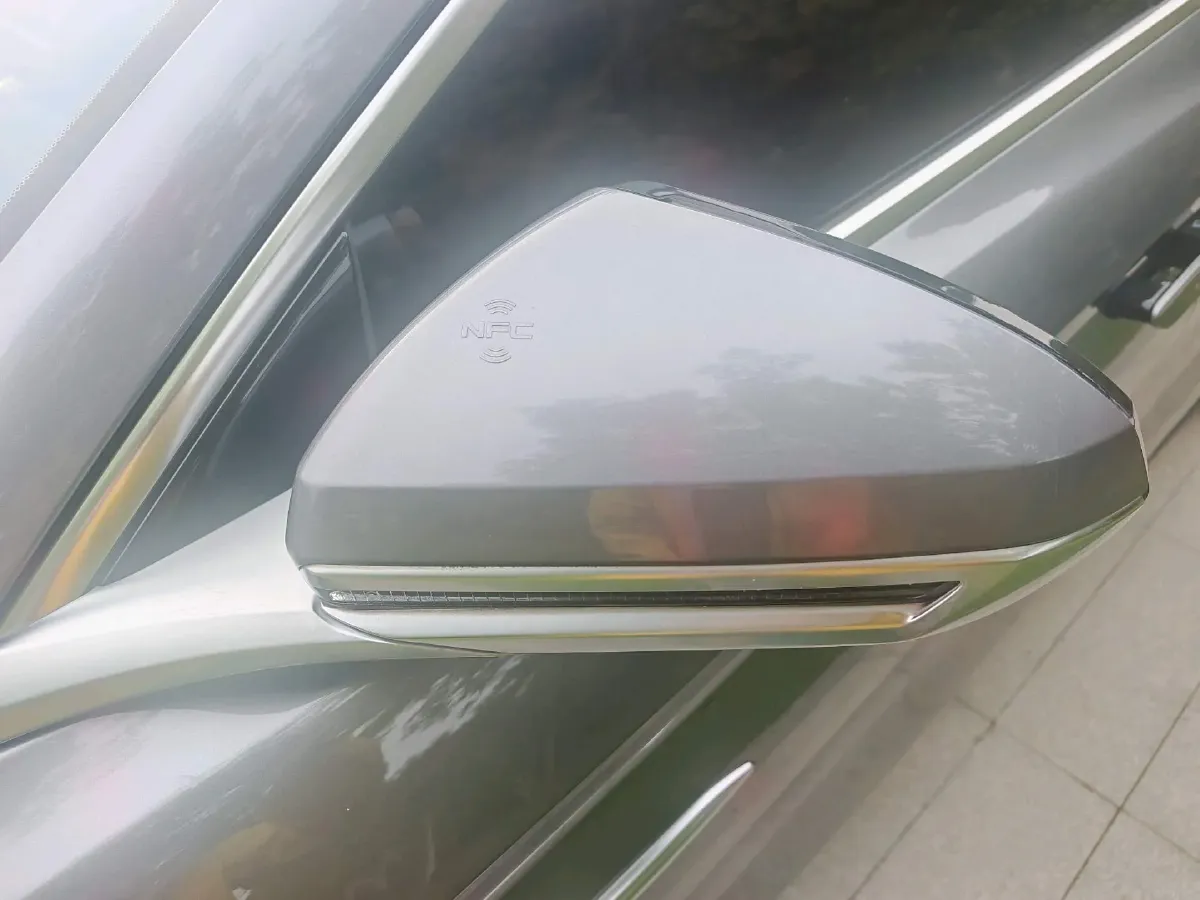 2022 Volkswagen Tiguan L 2.0T 186HP L4 7DCT,autocango,china used car exporter,china ev exporter,chinese used car exporter,chinese used ev exporter