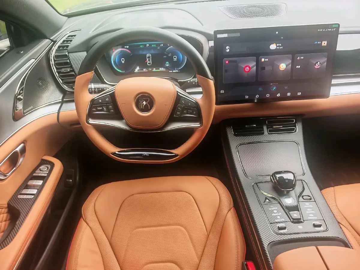 2022 Volkswagen Tiguan L 2.0T 186HP L4 7DCT,autocango,china used car exporter,china ev exporter,chinese used car exporter,chinese used ev exporter