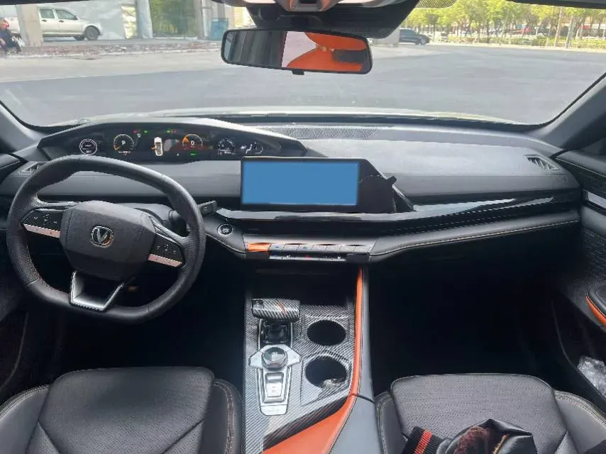 2023 ChangAn UNI-V iDD 1.5T 170HP L4 6TCT PHEV 18.4KWH,autocango,china used car exporter,china ev exporter,chinese used car exporter,chinese used ev exporter