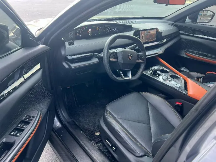 2023 ChangAn UNI-V iDD 1.5T 170HP L4 6TCT PHEV 18.4KWH,autocango,china used car exporter,china ev exporter,chinese used car exporter,chinese used ev exporter