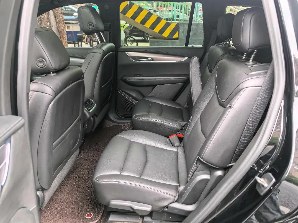 2021 Cadillac XT6 2.0T 237HP L4 9AT,autocango,china used car exporter,china ev exporter,chinese used car exporter,chinese used ev exporter