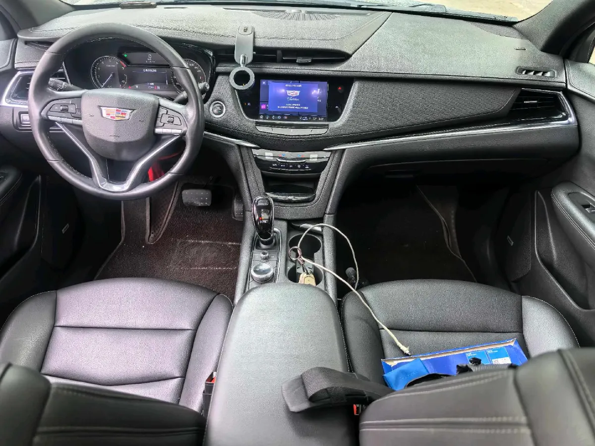 2021 Cadillac XT6 2.0T 237HP L4 9AT,autocango,china used car exporter,china ev exporter,chinese used car exporter,chinese used ev exporter