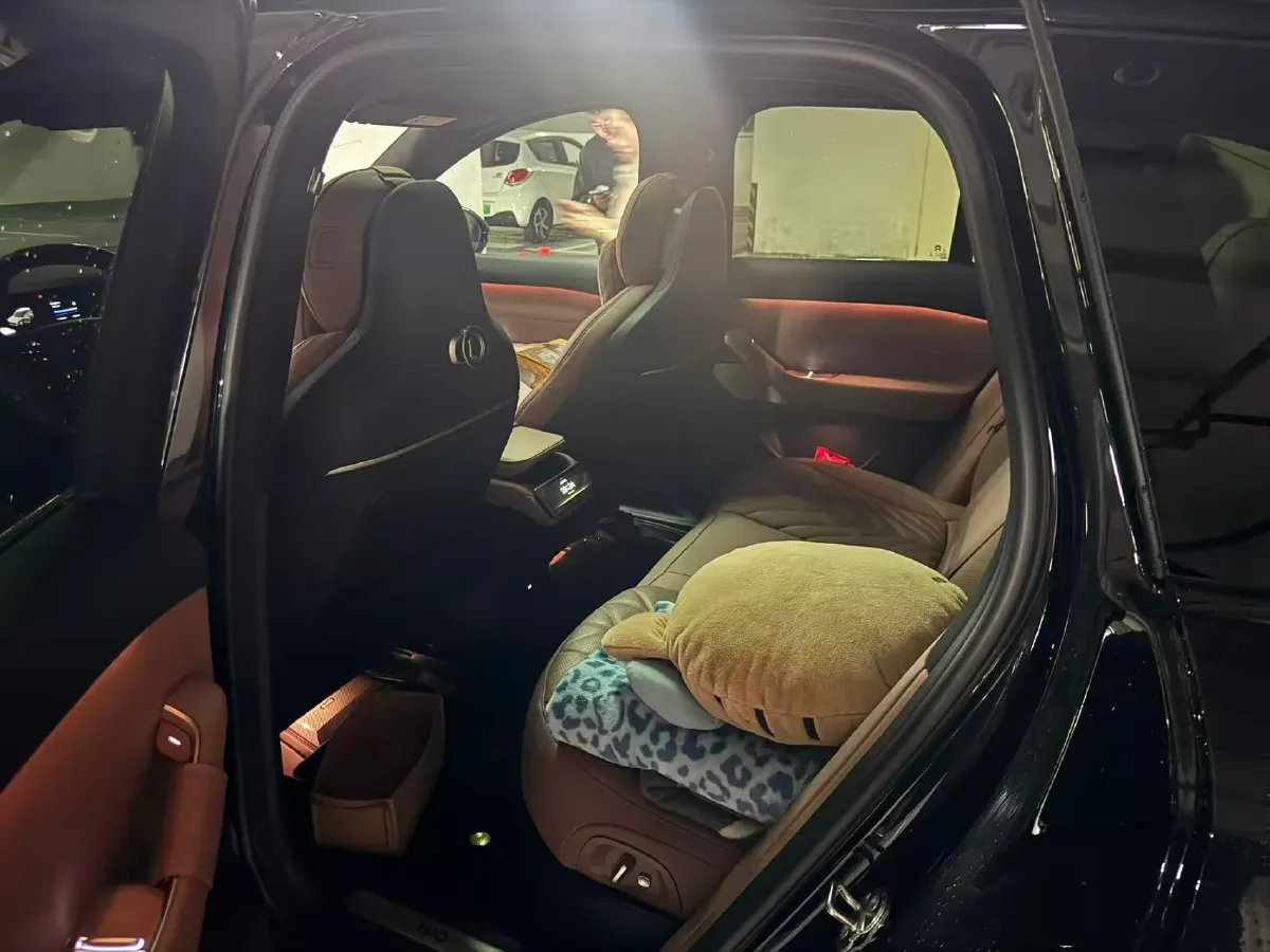 2025 NIO ES6 BEV,autocango,china used car exporter,china ev exporter,chinese used car exporter,chinese used ev exporter