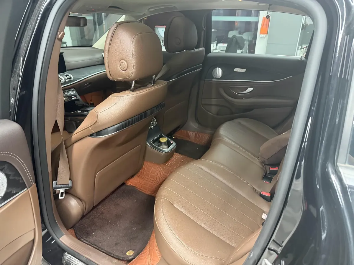2022 Mercedes-Benz E Class 2.0T 197HP L4 9AT,autocango,china used car exporter,china ev exporter,chinese used car exporter,chinese used ev exporter