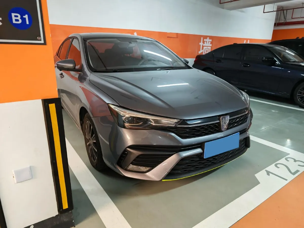 2021 Roewe i5 1.5L 120HP L4 CVT,autocango,china used car exporter,china ev exporter,chinese used car exporter,chinese used ev exporter