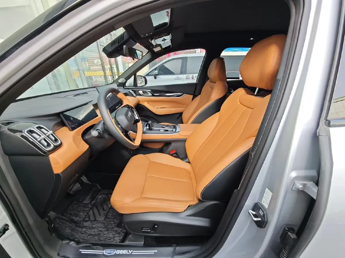 2025 Geely StarRay 1.5T 181HP L4 7DCT,autocango,china used car exporter,china ev exporter,chinese used car exporter,chinese used ev exporter