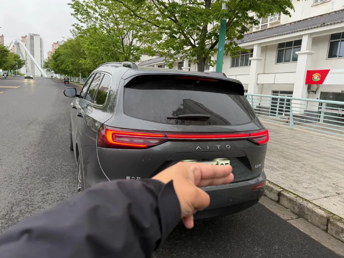 2024 AITO AITO M7 1.5T 152HP L4 REEV 40KWH,autocango,china used car exporter,china ev exporter,chinese used car exporter,chinese used ev exporter