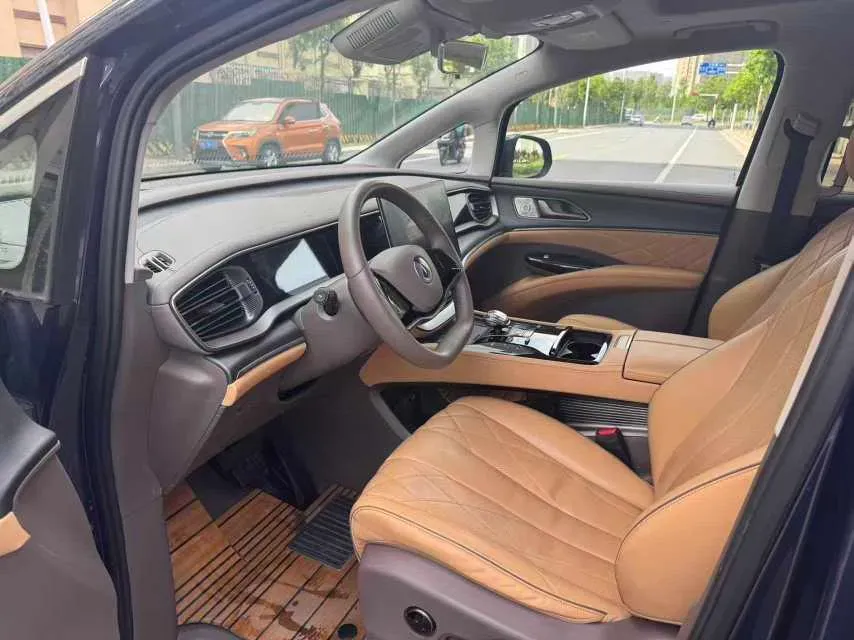 2022 Mercedes-Benz GLC Class 2.0T 197HP L4 9AT,autocango,china used car exporter,china ev exporter,chinese used car exporter,chinese used ev exporter