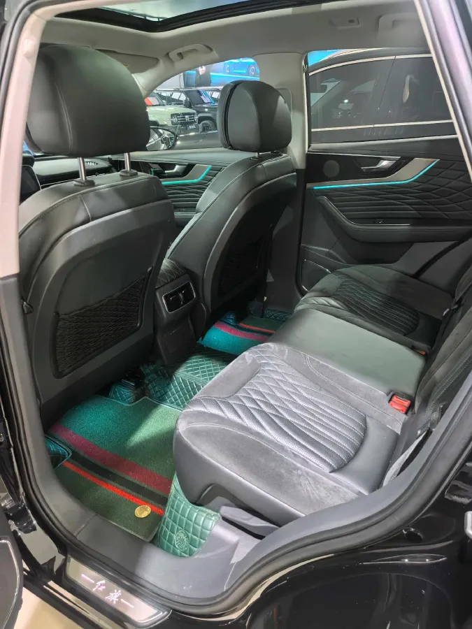 2022 HongQi HS5 2.0T 224HP L4 6AT,autocango,china used car exporter,china ev exporter,chinese used car exporter,chinese used ev exporter