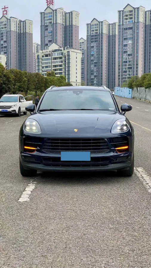 2020 Porsche Macan 2.0T 252HP L4 7DCT,autocango,china used car exporter,china ev exporter,chinese used car exporter,chinese used ev exporter