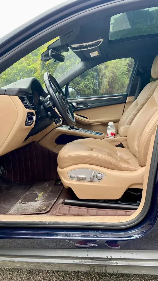 2020 Porsche Macan 2.0T 252HP L4 7DCT,autocango,china used car exporter,china ev exporter,chinese used car exporter,chinese used ev exporter