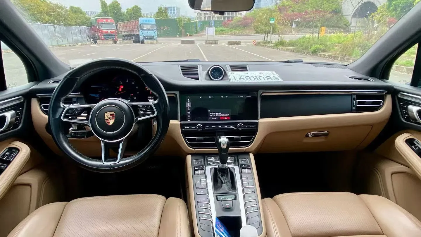 2020 Porsche Macan 2.0T 252HP L4 7DCT,autocango,china used car exporter,china ev exporter,chinese used car exporter,chinese used ev exporter