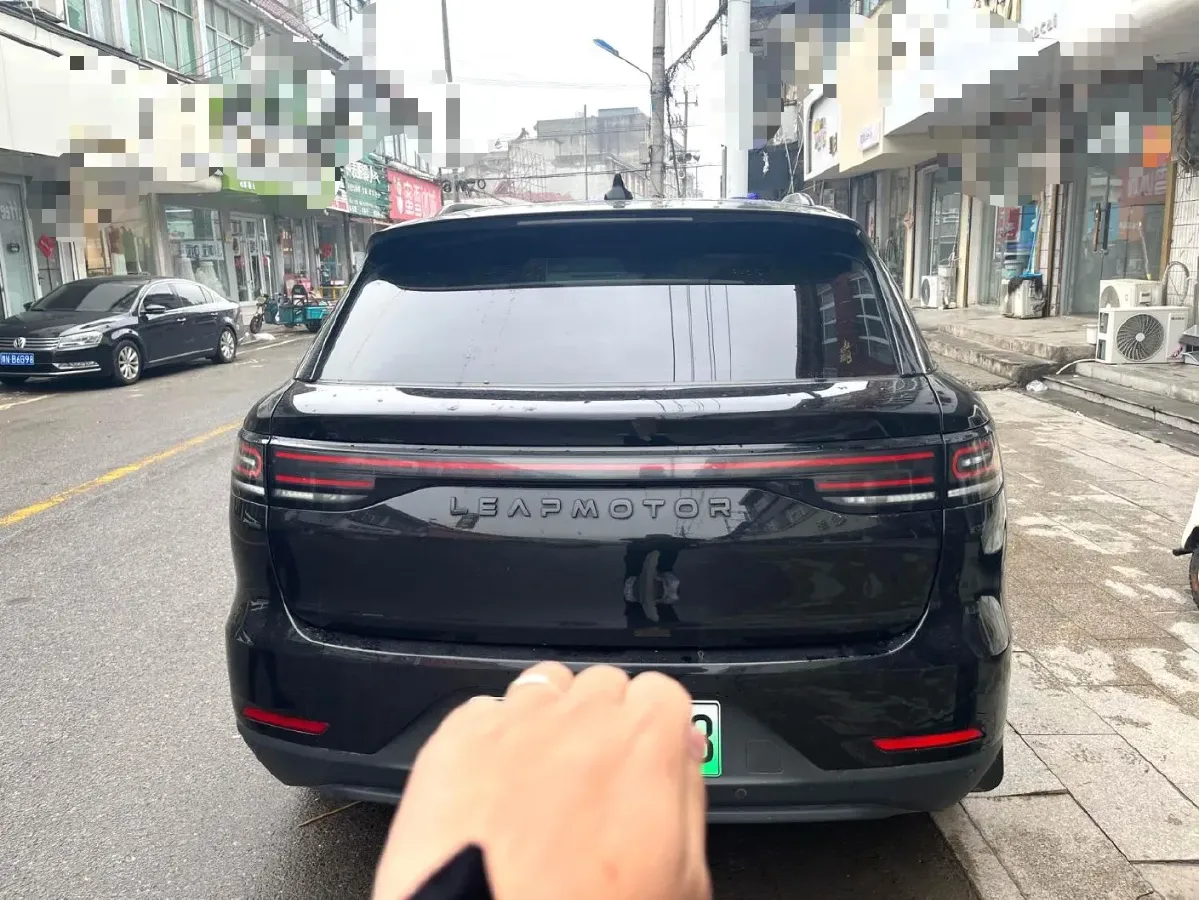 2024 Leapmotor C11 1.5L 95HP L4 REEV 43.74KWH,autocango,china used car exporter,china ev exporter,chinese used car exporter,chinese used ev exporter