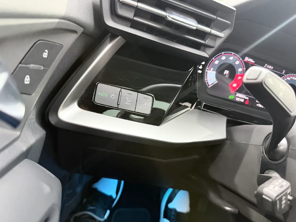 2022 Audi A3 1.4T 150HP L4 7DCT,autocango,china used car exporter,china ev exporter,chinese used car exporter,chinese used ev exporter