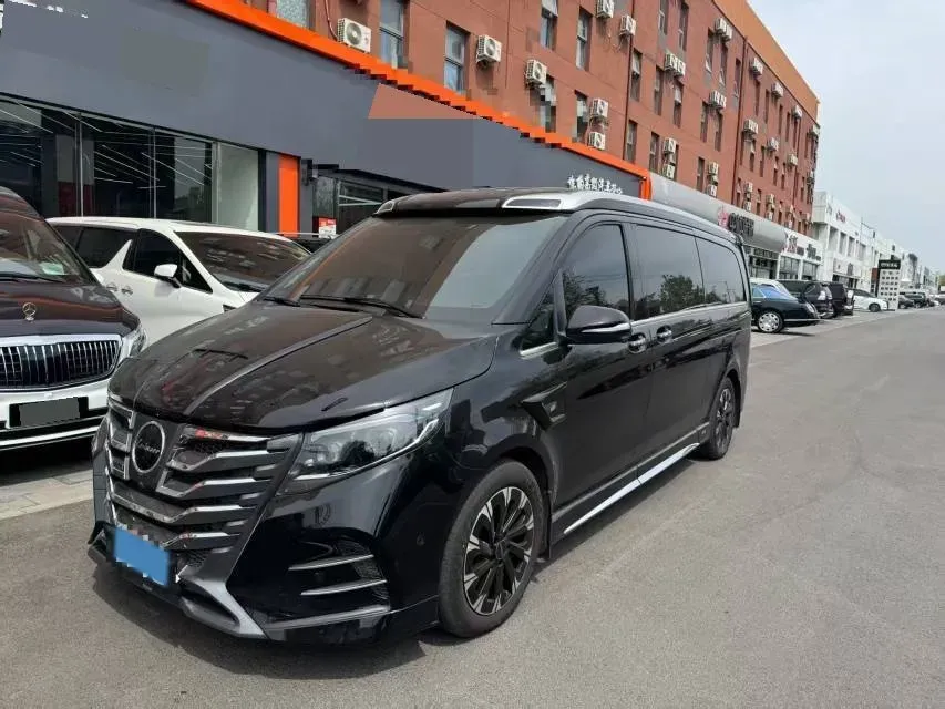 2024 Mercedes-Benz V Class 2.0T 231HP L4 9AT,autocango,china used car exporter,china ev exporter,chinese used car exporter,chinese used ev exporter
