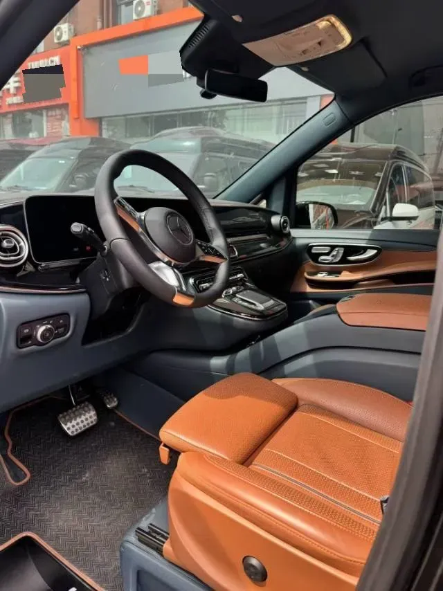2024 Mercedes-Benz V Class 2.0T 231HP L4 9AT,autocango,china used car exporter,china ev exporter,chinese used car exporter,chinese used ev exporter
