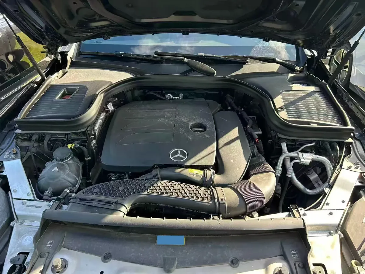 2022 Mercedes-Benz GLC Class 2.0T 258HP L4 9AT,autocango,china used car exporter,china ev exporter,chinese used car exporter,chinese used ev exporter