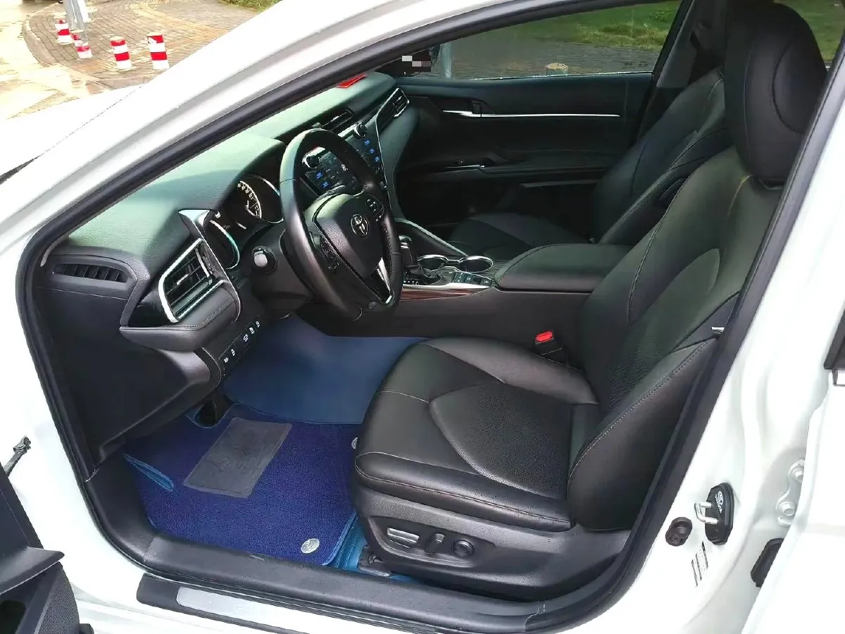2019 Toyota Camry 2.5L 209HP L4 8AT,autocango,china used car exporter,china ev exporter,chinese used car exporter,chinese used ev exporter