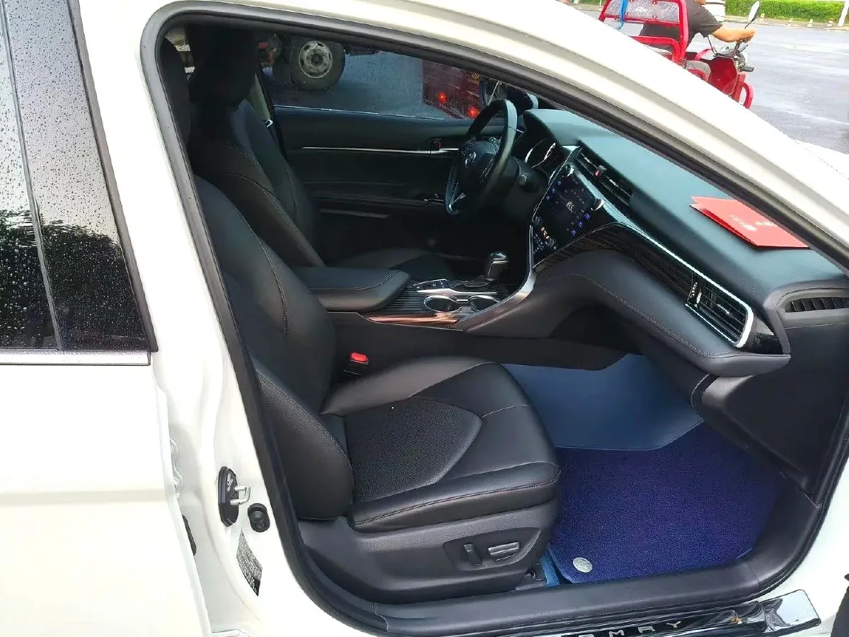 2019 Toyota Camry 2.5L 209HP L4 8AT,autocango,china used car exporter,china ev exporter,chinese used car exporter,chinese used ev exporter