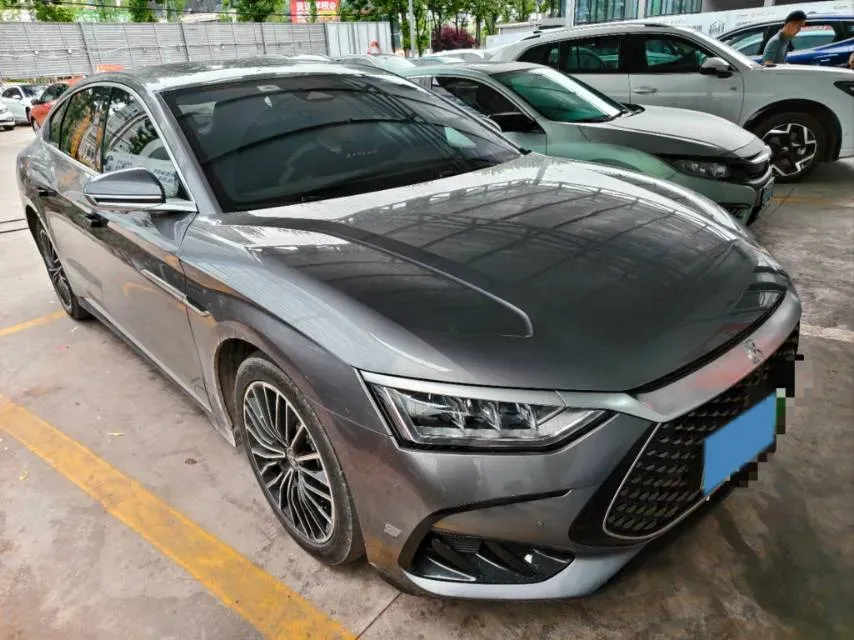 2022 Volkswagen Tiguan L 2.0T 186HP L4 7DCT,autocango,china used car exporter,china ev exporter,chinese used car exporter,chinese used ev exporter