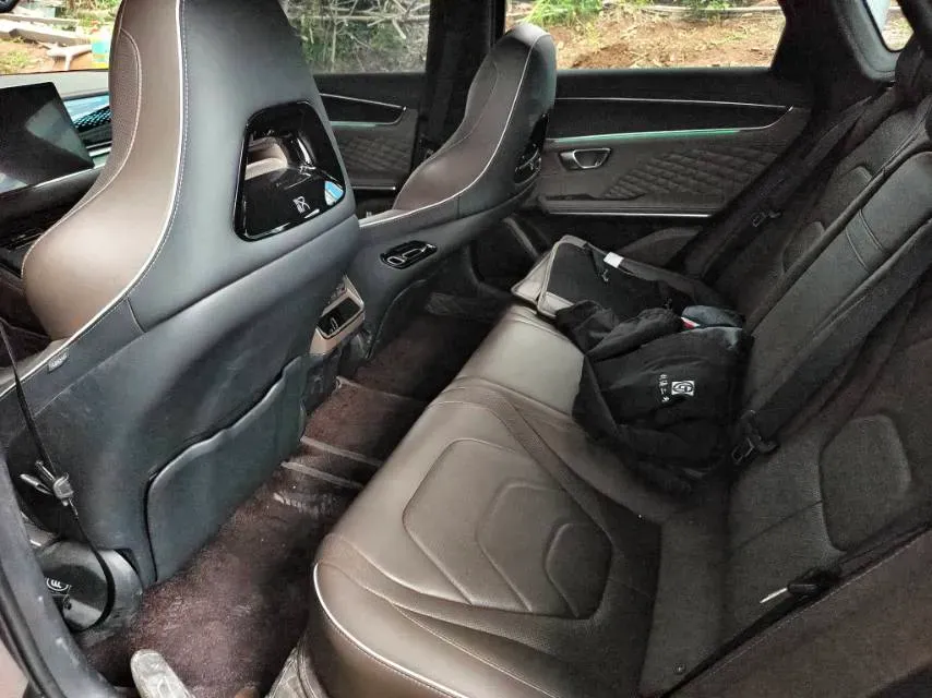 2022 Volkswagen Tiguan L 2.0T 186HP L4 7DCT,autocango,china used car exporter,china ev exporter,chinese used car exporter,chinese used ev exporter