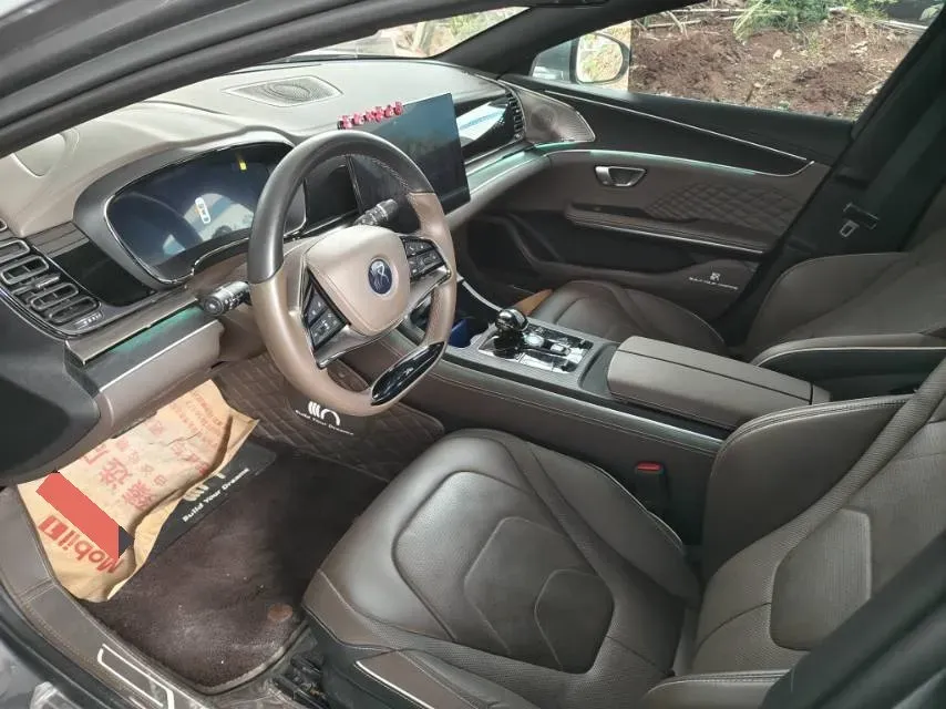 2022 Volkswagen Tiguan L 2.0T 186HP L4 7DCT,autocango,china used car exporter,china ev exporter,chinese used car exporter,chinese used ev exporter