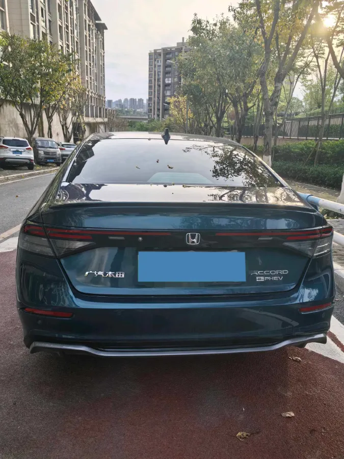 2023 Honda Accord 2.0L 148HP L4 E-CVT PHEV 17.7KWH,autocango,china used car exporter,china ev exporter,chinese used car exporter,chinese used ev exporter
