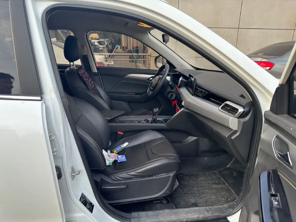 2019 BeiJing Auto X3 1.5T 150HP L4 6MT,autocango,china used car exporter,china ev exporter,chinese used car exporter,chinese used ev exporter