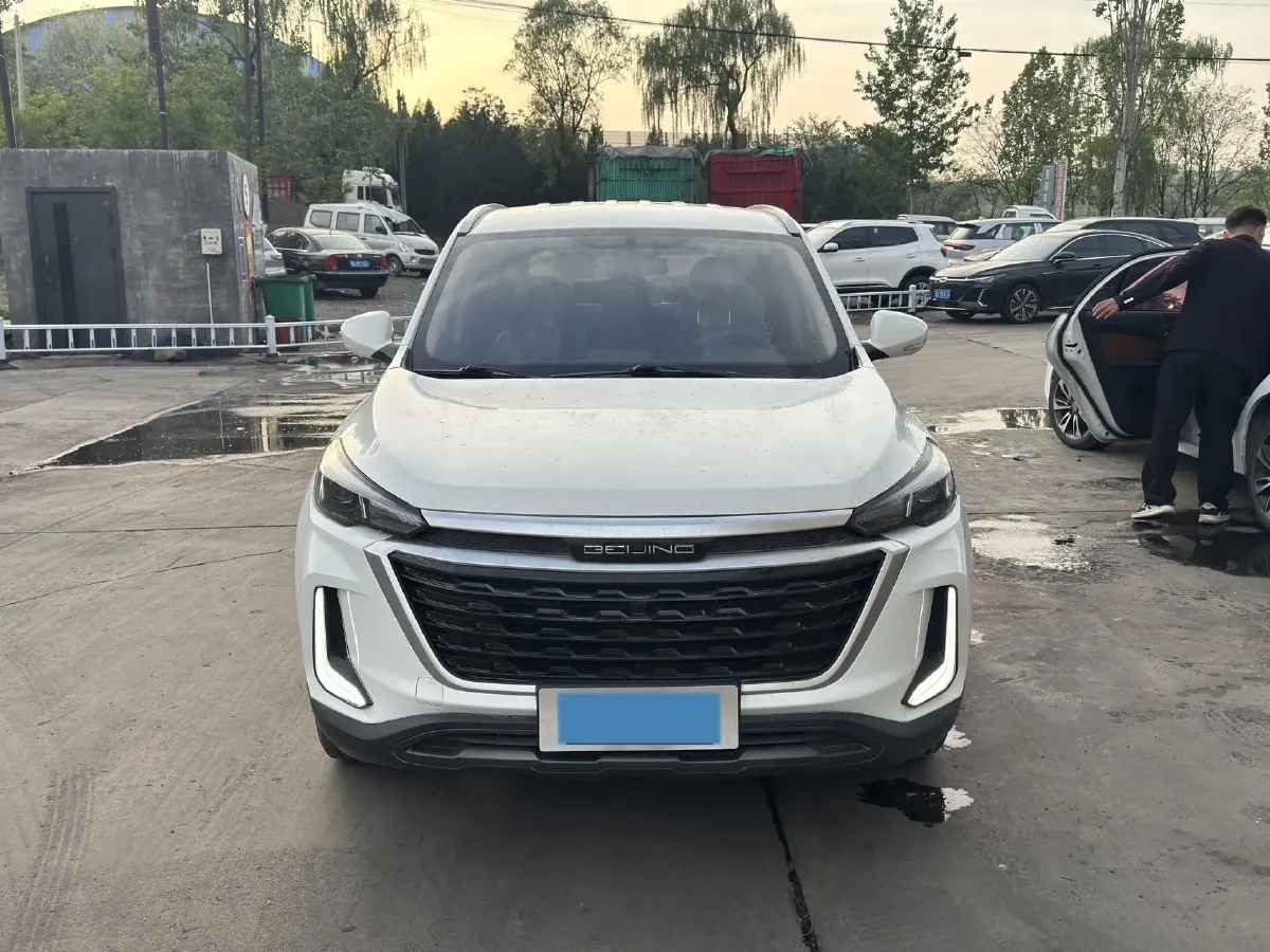 2019 BeiJing Auto X3 1.5T 150HP L4 6MT,autocango,china used car exporter,china ev exporter,chinese used car exporter,chinese used ev exporter