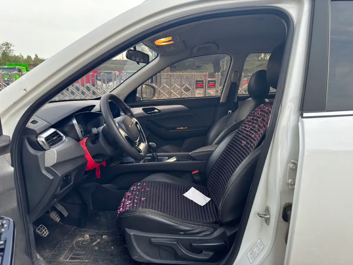 2019 BeiJing Auto X3 1.5T 150HP L4 6MT,autocango,china used car exporter,china ev exporter,chinese used car exporter,chinese used ev exporter