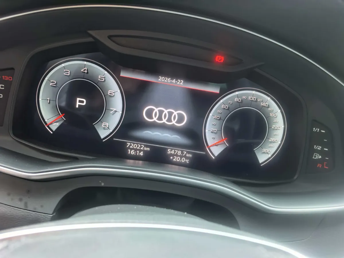 2022 Audi A6L 2.0T 224HP L4 7DCT,autocango,china used car exporter,china ev exporter,chinese used car exporter,chinese used ev exporter