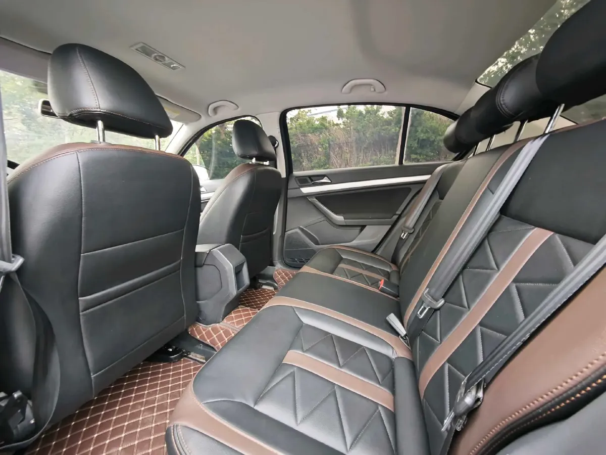 2017 Buick Excelle 1.5L 114HP L4 5MT,autocango,china used car exporter,china ev exporter,chinese used car exporter,chinese used ev exporter