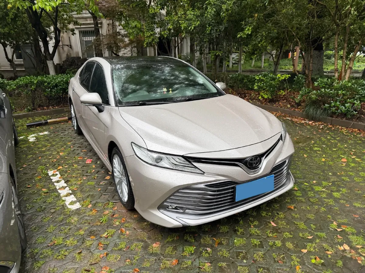 2019 Toyota Camry 2.5L 209HP L4 8AT,autocango,china used car exporter,china ev exporter,chinese used car exporter,chinese used ev exporter