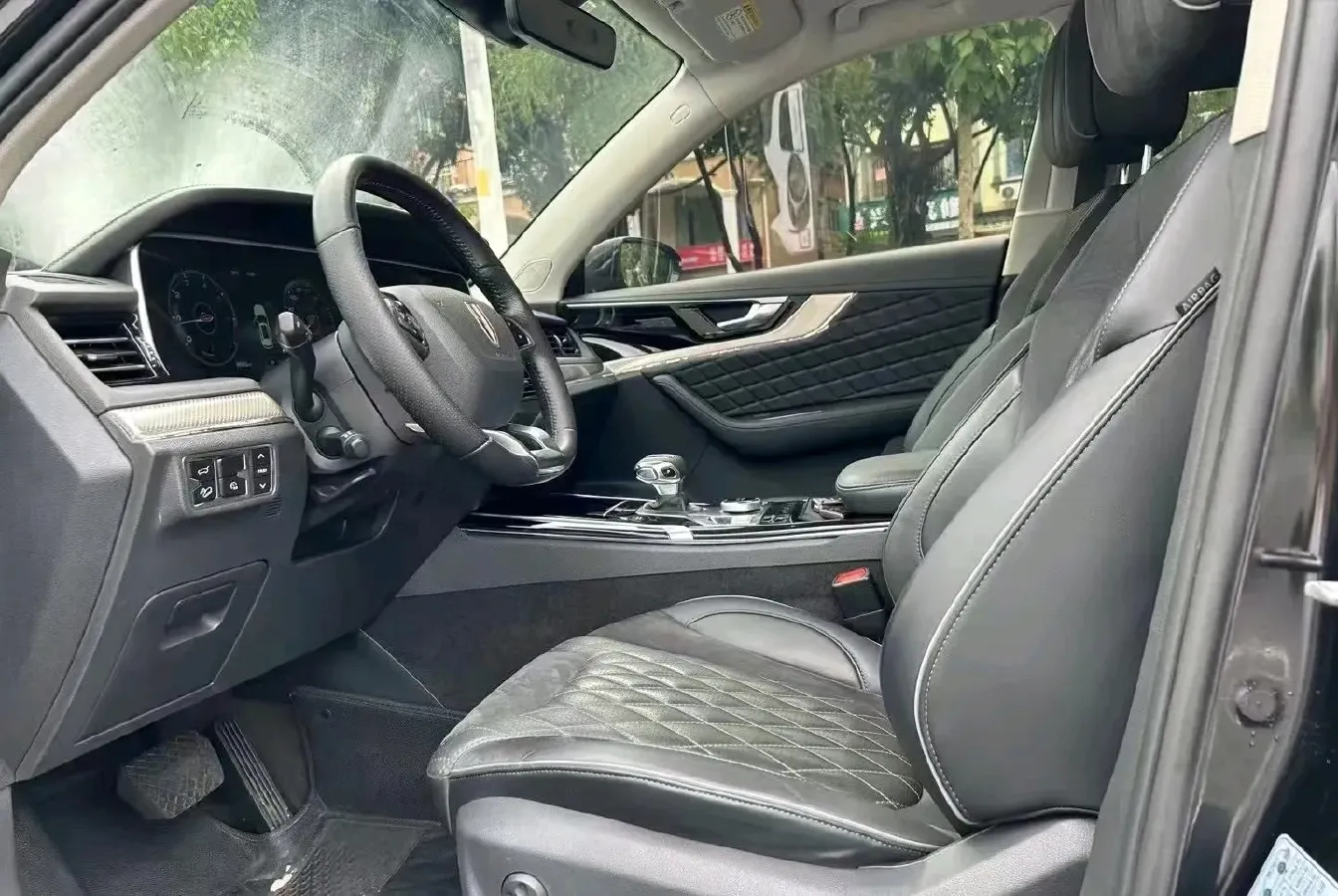 2019 HongQi HS5 2.0T 224HP L4 6AT,autocango,china used car exporter,china ev exporter,chinese used car exporter,chinese used ev exporter