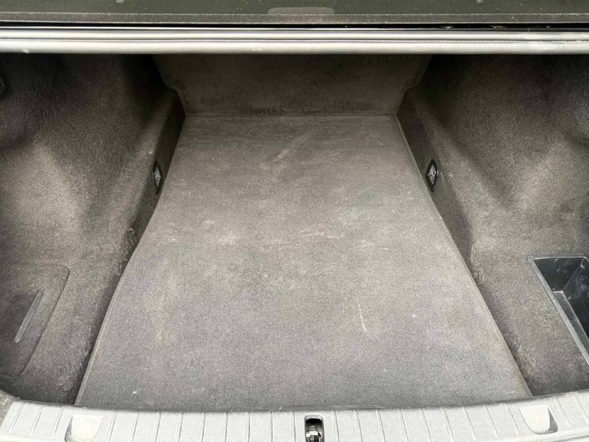 2021 Mercedes-Benz Vito 2.0T 211HP L4 9AT,autocango,china used car exporter,china ev exporter,chinese used car exporter,chinese used ev exporter