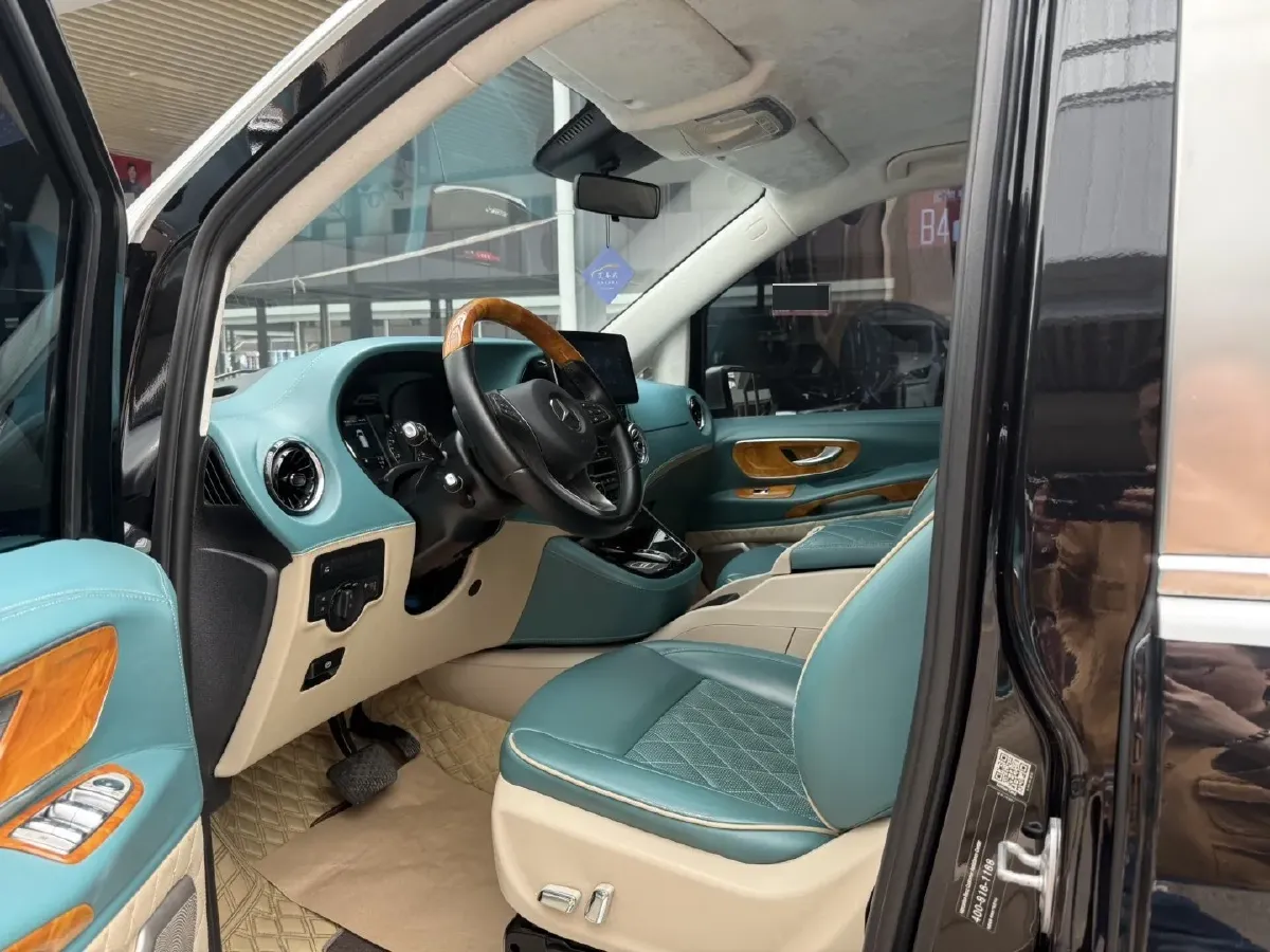 2021 Mercedes-Benz Vito 2.0T 211HP L4 9AT,autocango,china used car exporter,china ev exporter,chinese used car exporter,chinese used ev exporter