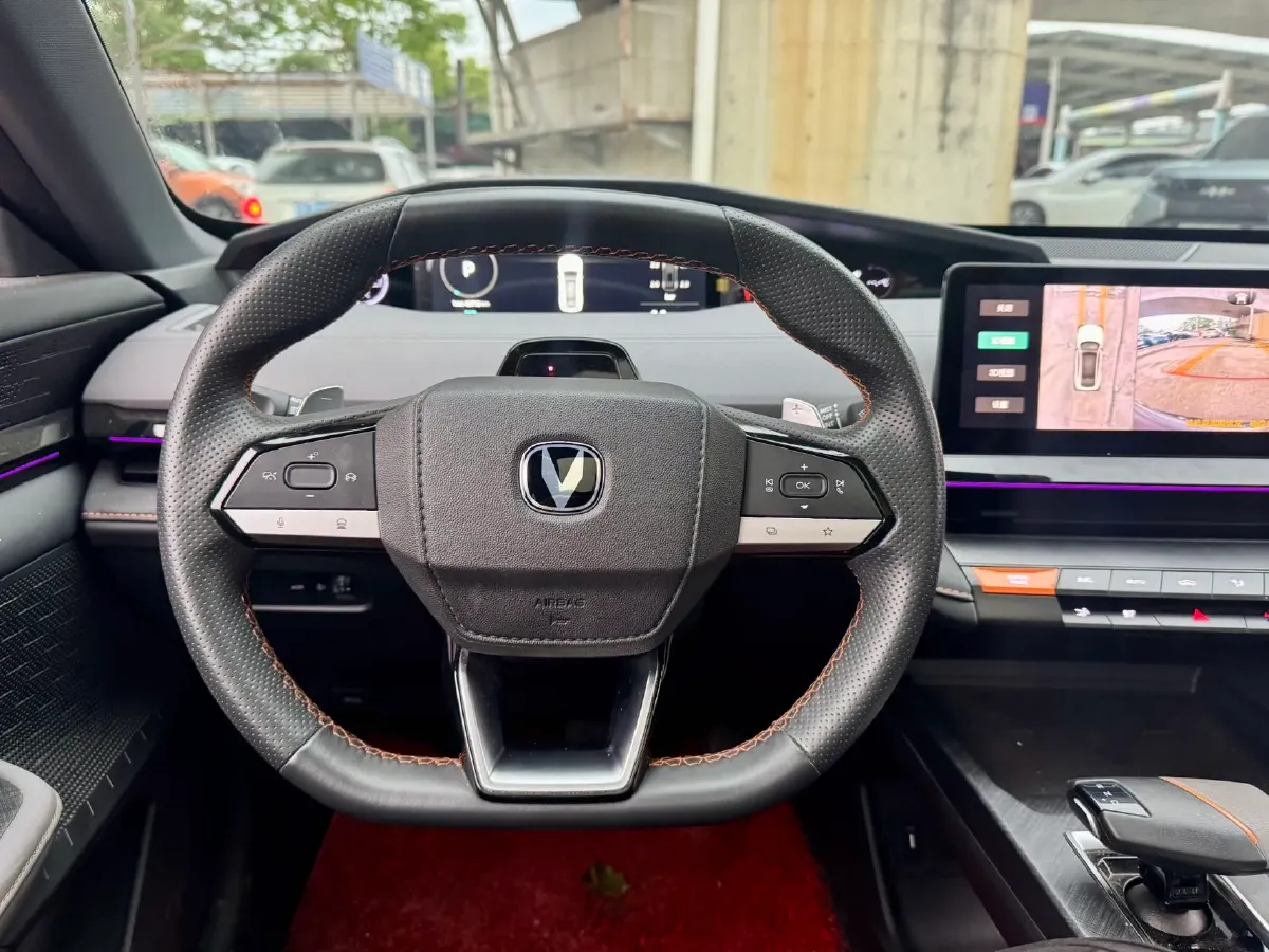 2022 ChangAn UNI-V 1.5T 188HP L4 7DCT,autocango,china used car exporter,china ev exporter,chinese used car exporter,chinese used ev exporter