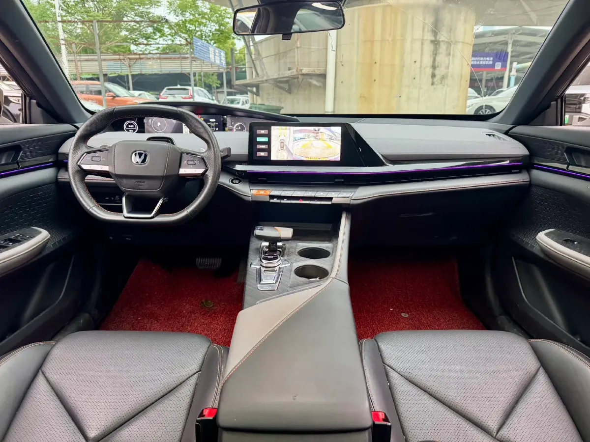 2022 ChangAn UNI-V 1.5T 188HP L4 7DCT,autocango,china used car exporter,china ev exporter,chinese used car exporter,chinese used ev exporter