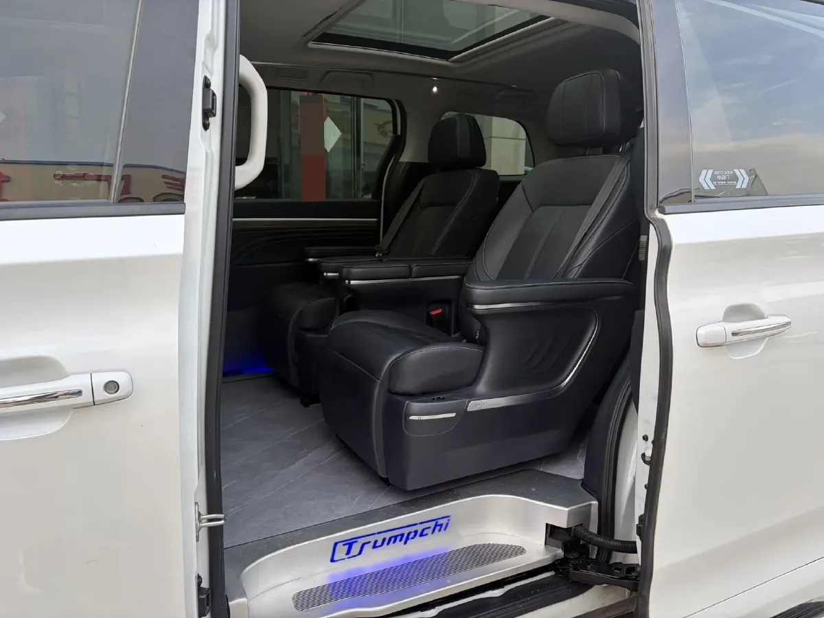 2023 GAC Trumpchi M8 2.0T 252HP L4 8AT,autocango,china used car exporter,china ev exporter,chinese used car exporter,chinese used ev exporter