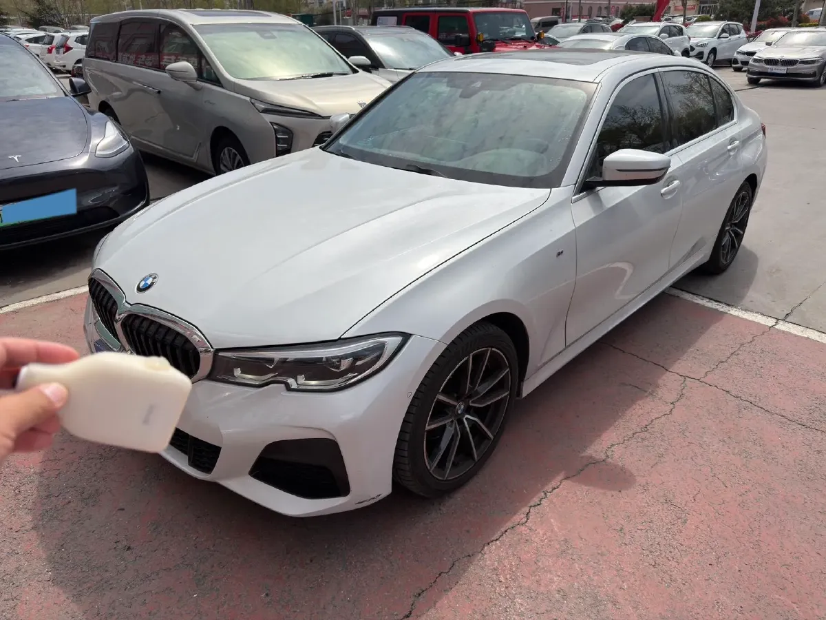 2021 BMW 3 Series 2.0T 184HP L4 8AT,autocango,china used car exporter,china ev exporter,chinese used car exporter,chinese used ev exporter
