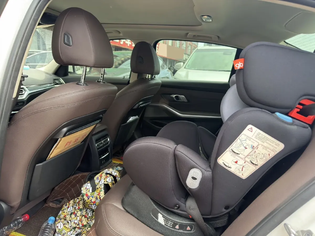 2021 BMW 3 Series 2.0T 184HP L4 8AT,autocango,china used car exporter,china ev exporter,chinese used car exporter,chinese used ev exporter